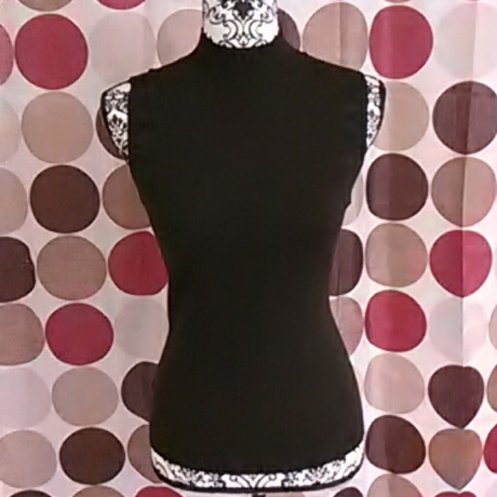 Ann Taylor sleeveless wool mockneck